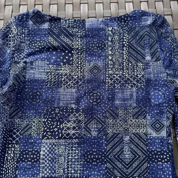 J.McLaughlin Women’s‎ Geometric Navy Blue Boat Neck 3/4 Sleeve Shirt Size Small - Picture 5 of 6